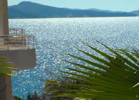 Sea View شقة *